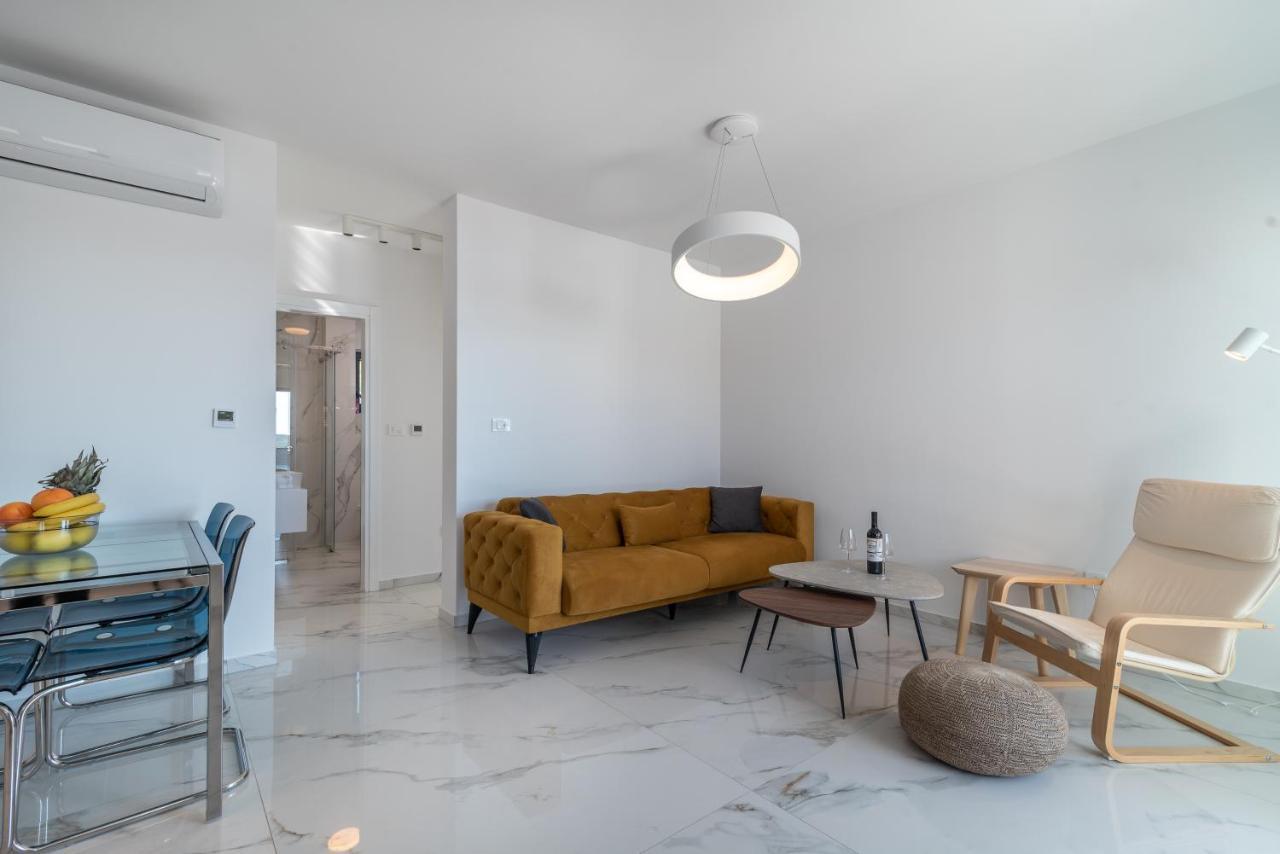 Lavender Tree - Luxury Apartments تروغير المظهر الخارجي الصورة