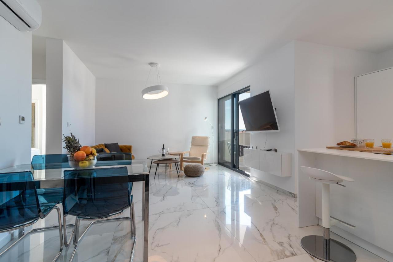 Lavender Tree - Luxury Apartments تروغير المظهر الخارجي الصورة