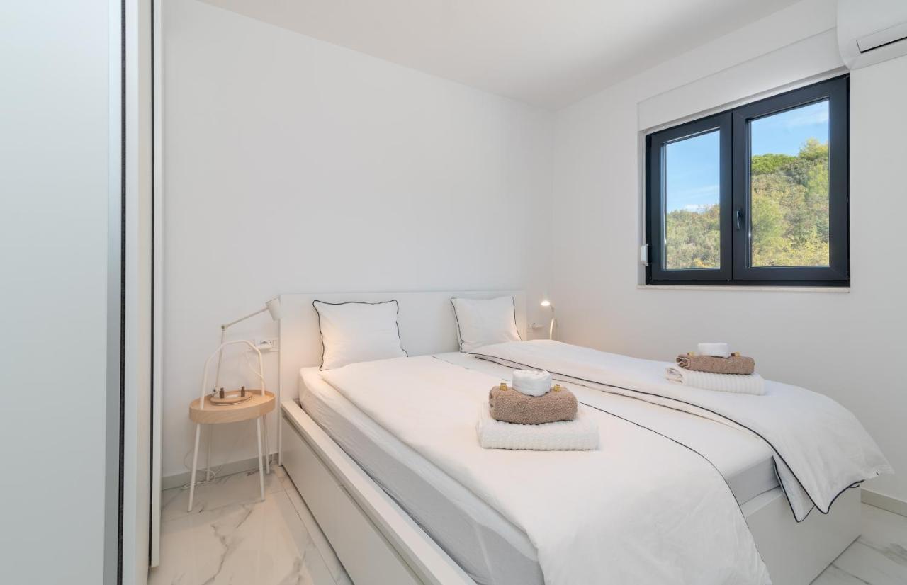 Lavender Tree - Luxury Apartments تروغير المظهر الخارجي الصورة