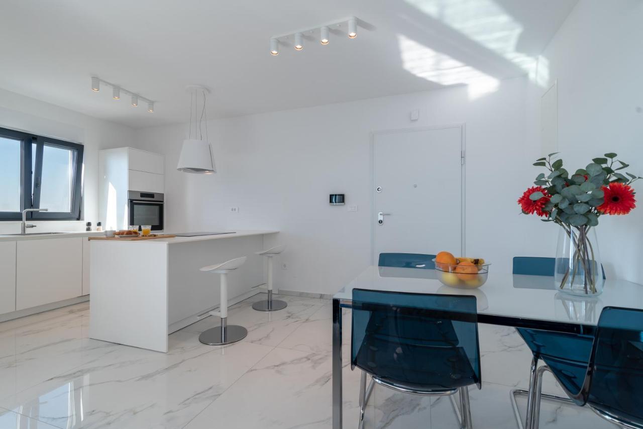Lavender Tree - Luxury Apartments تروغير المظهر الخارجي الصورة