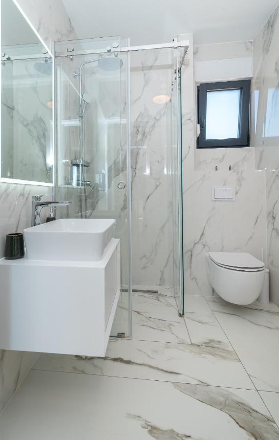 Lavender Tree - Luxury Apartments تروغير المظهر الخارجي الصورة