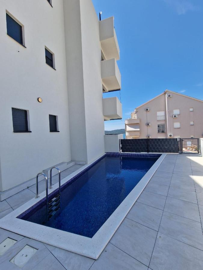 Lavender Tree - Luxury Apartments تروغير المظهر الخارجي الصورة